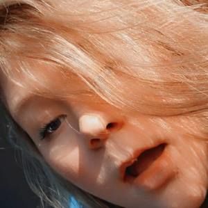 Meet your Posher, Janelle